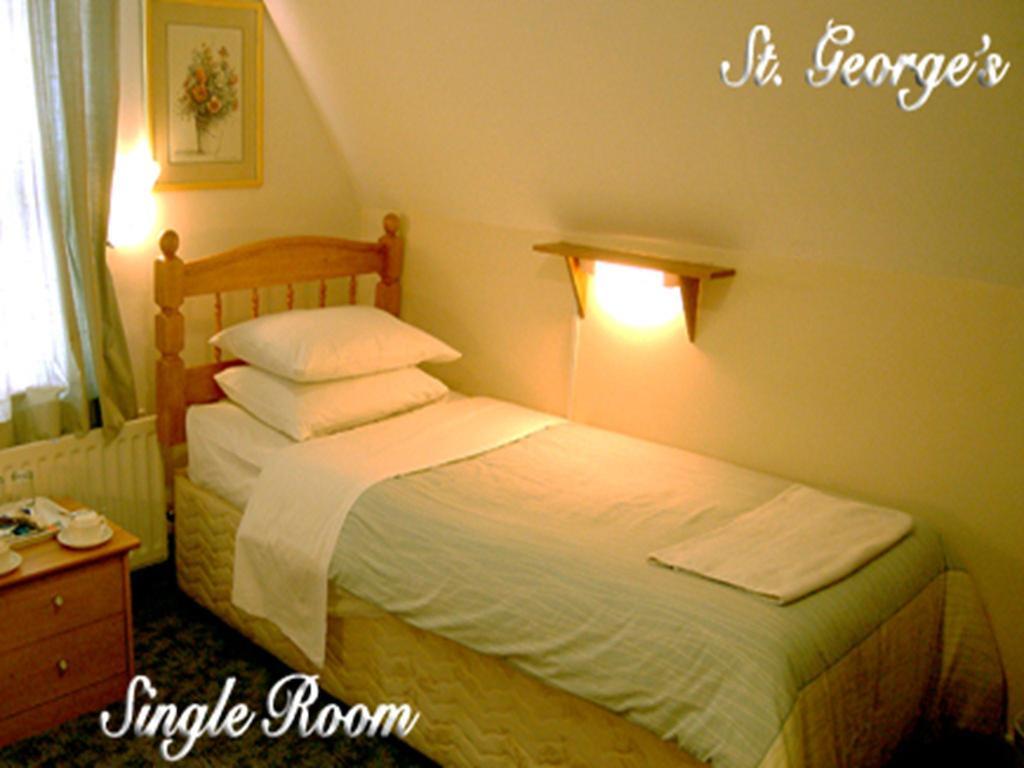 St. George'S Lodge Kingston upon Thames  Room photo